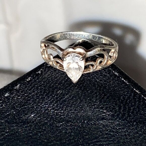 Signed Pear Cut Crown Tiara Design size 7 - Picture 8 of 11